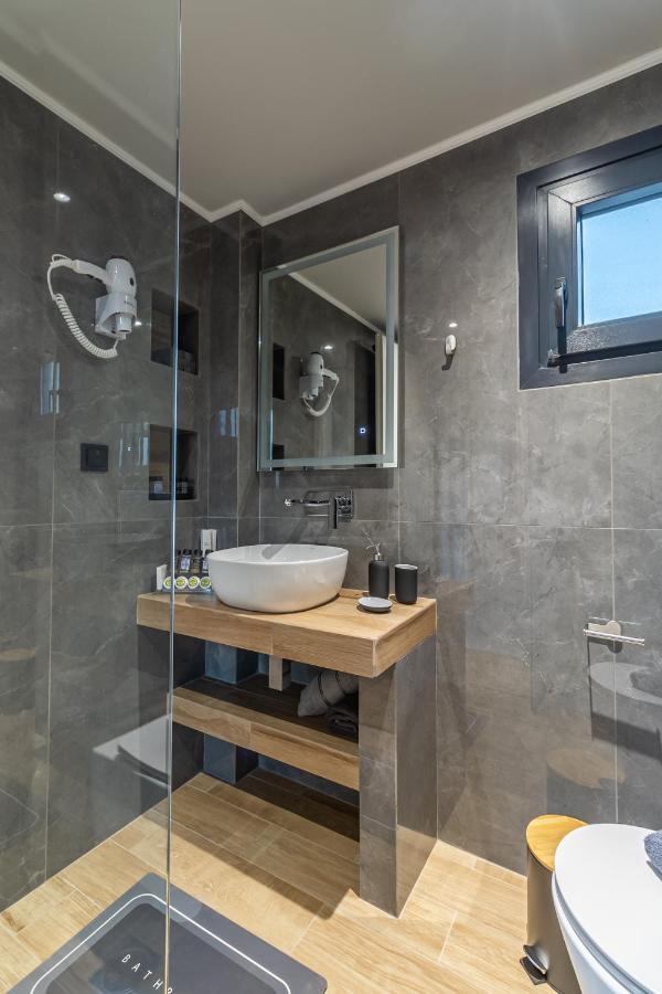פפקוהורי Assos Luxury Villas מראה חיצוני תמונה