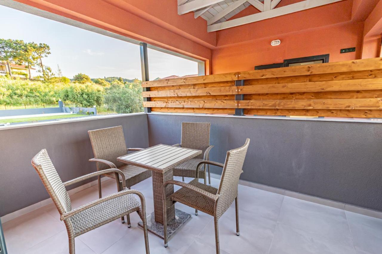 פפקוהורי Assos Luxury Villas מראה חיצוני תמונה